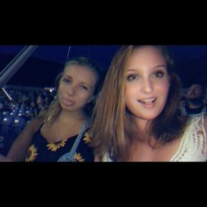 Meet your Posher, Justine